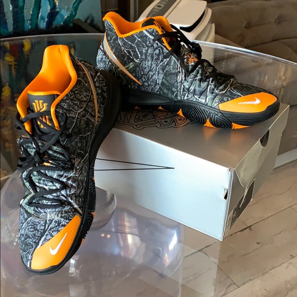 Kyrie V ‘Taco PE’ by Kyrie Irving 4 Nike New w Box